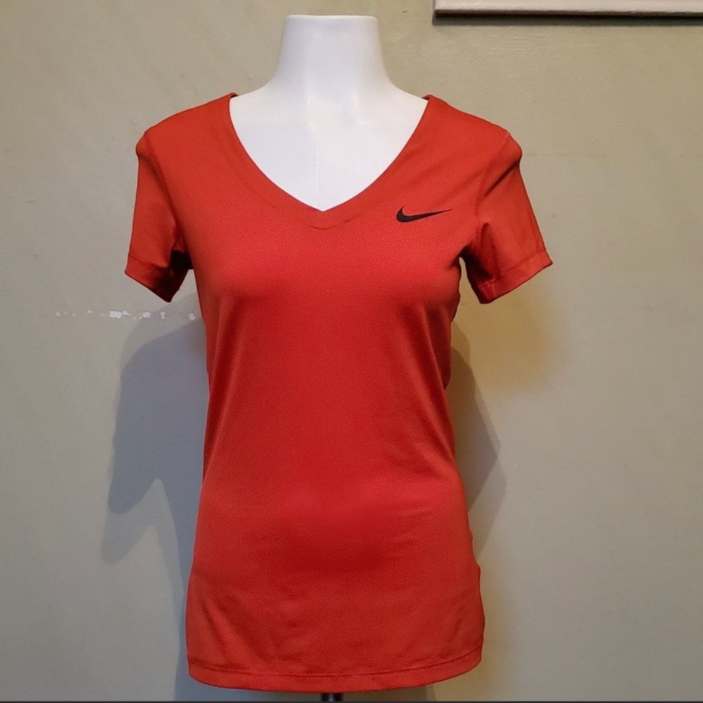 LIKE NEW Nike Dri-fit Shirt